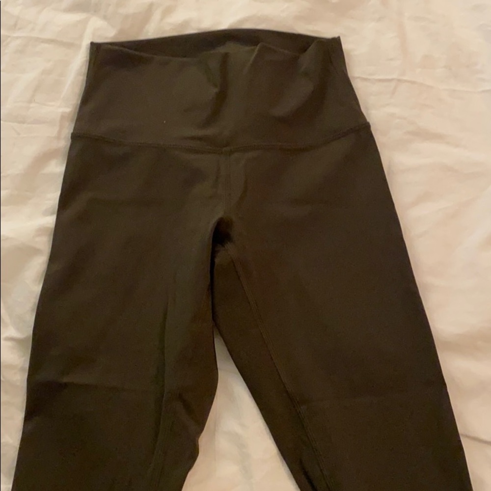 Green cropped lulu lemon leggings